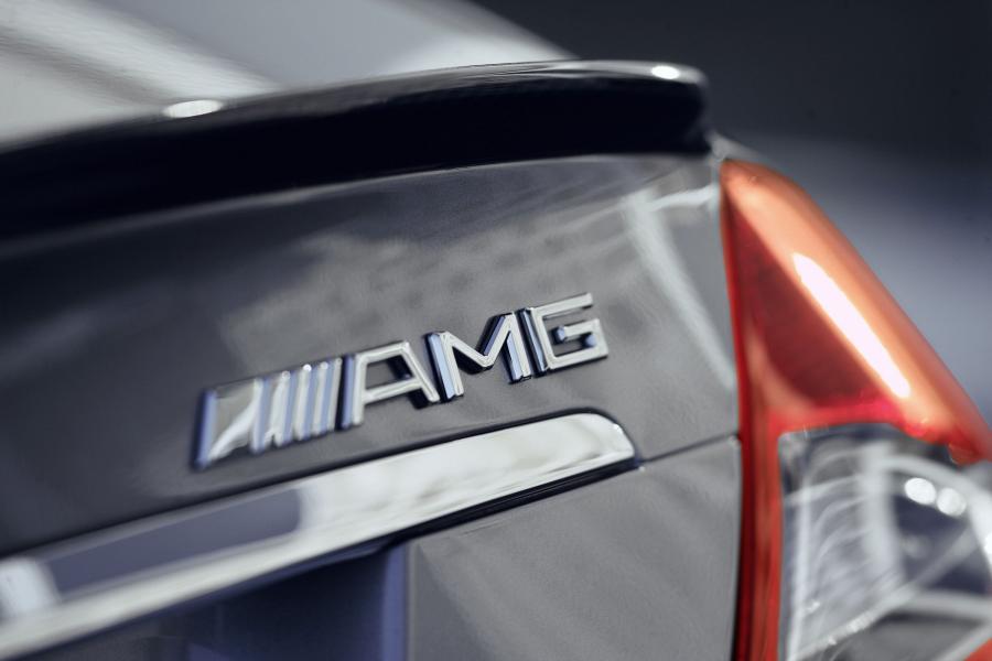  Mercedes-Benz CLS63 AMG 2009 года  (фото 5 из 46)
